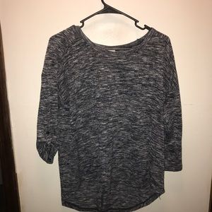 **Lightweight sweater